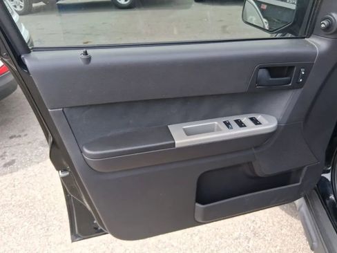 Used 2010 Ford Escape XLT FWD image 9