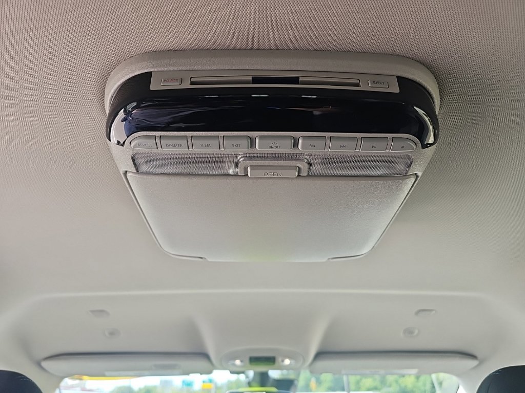 Used 2021 Chrysler Pacifica Touring FWD image 27