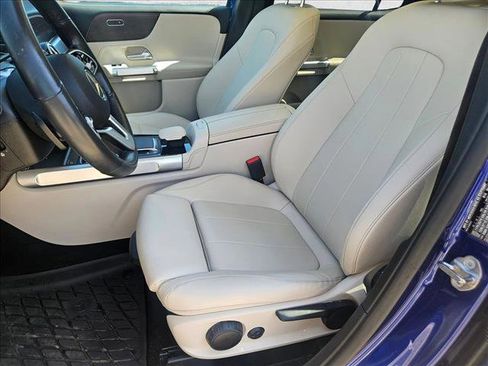 Certified 2022 Mercedes-Benz GLB 250 4MATIC image 12