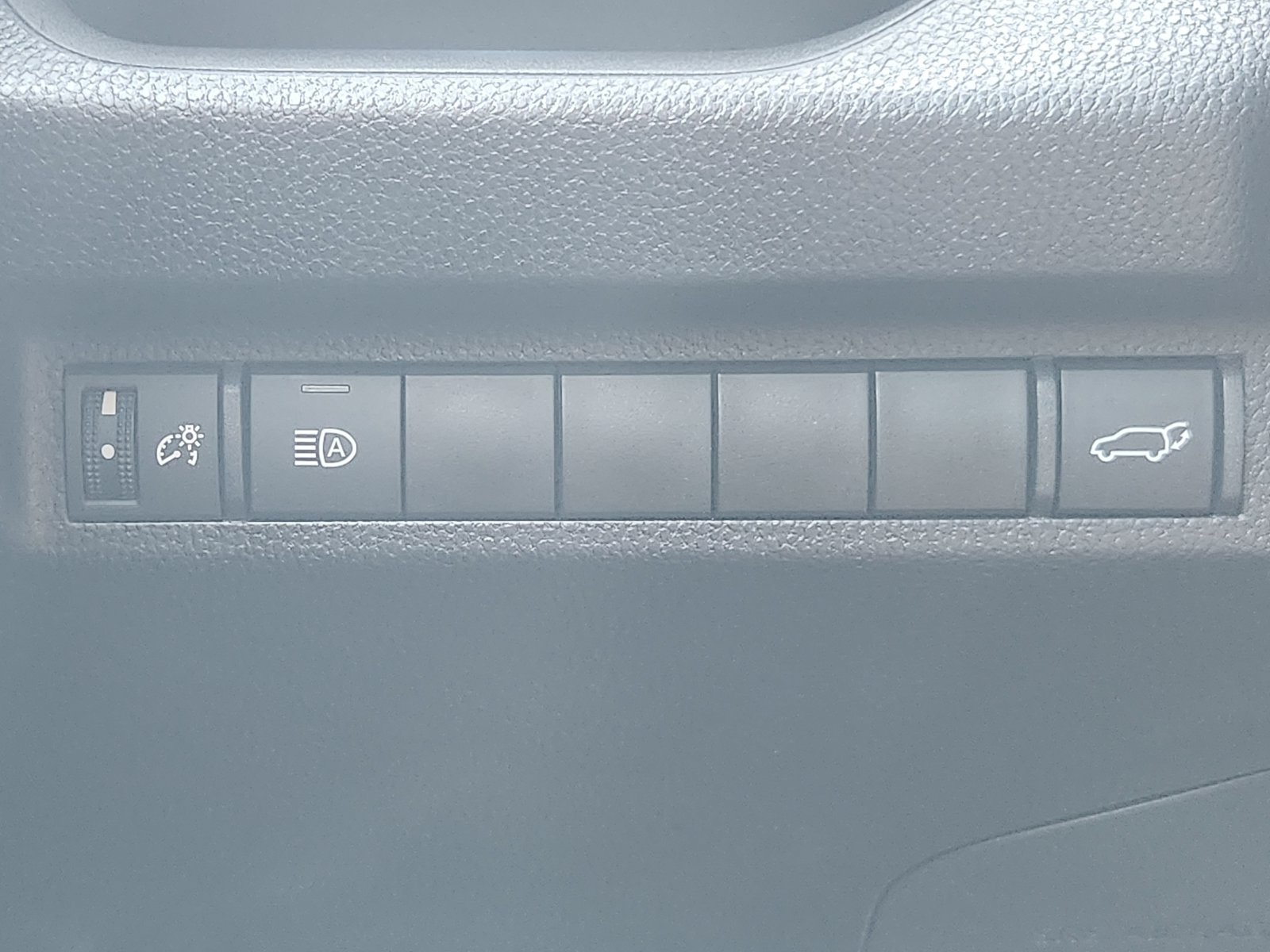 Used 2023 Toyota RAV4 XSE AWD/4WD image 26