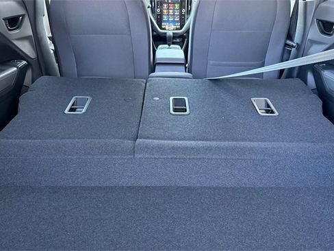 Used 2025 Subaru Crosstrek 2.0i Premium image 12