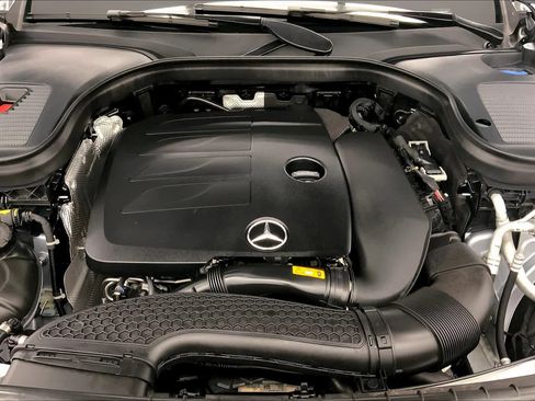 Used 2022 Mercedes-Benz GLC 300 image 11