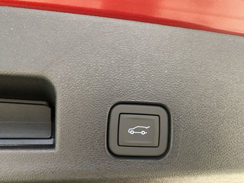 New 2026 Chevrolet Traverse RS w/ LPO, Floor Liner Package image 9