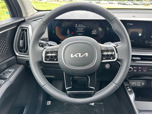 New 2025 Kia Sorento EX w/ EX Panoramic Sunroof Package image 19