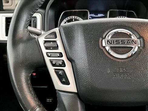 Used 2016 Nissan Titan SL RWD image 20