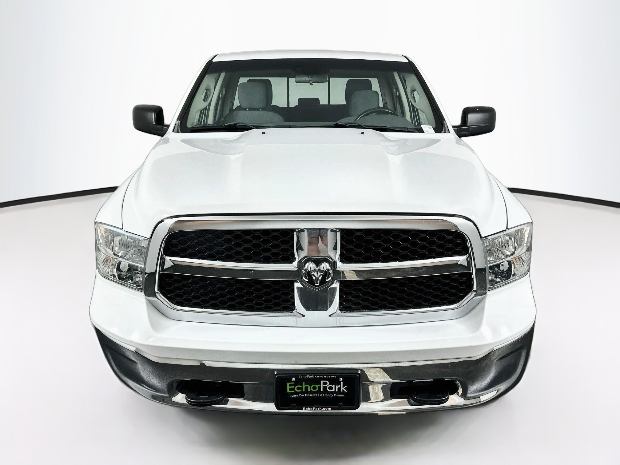 Used 2018 RAM 1500 Classic SLT RWD image 2