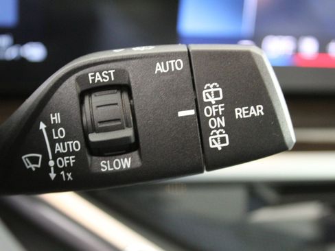 New 2026 BMW X5 xDrive50e image 30