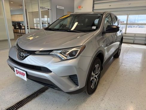 Used 2018 Toyota RAV4 LE w/ All Weather Liner Package image 4