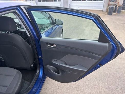 Used 2021 Hyundai Accent SE FWD image 23