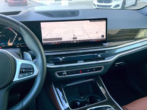 Used 2025 BMW X5 xDrive40i image 6