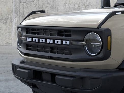 New 2025 Ford Bronco 2-Door image 19