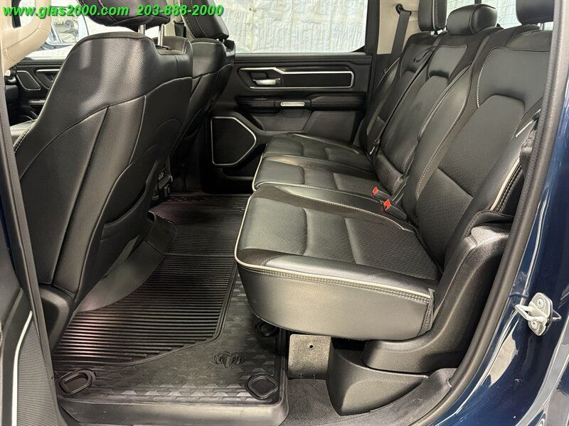 Used 2022 RAM 1500 Laramie AWD/4WD image 9