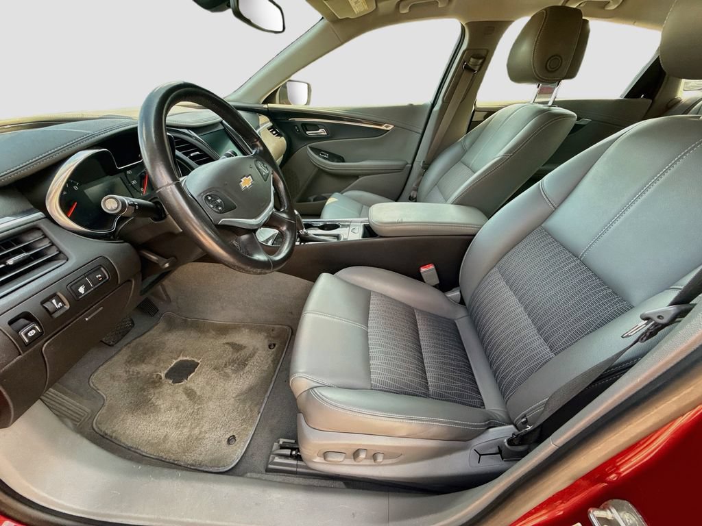 Used 2014 Chevrolet Impala LT w/ Convenience Package FWD image 22