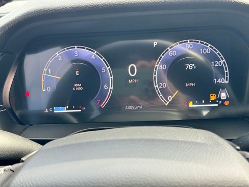 Used 2023 Jeep Grand Cherokee L Laredo image 25