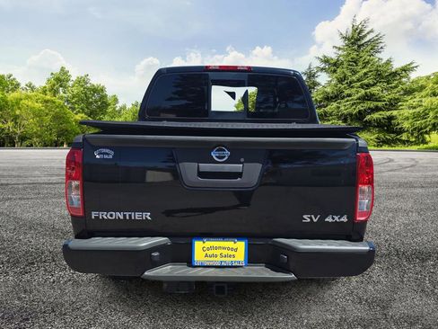Used 2017 Nissan Frontier SV AWD/4WD image 6