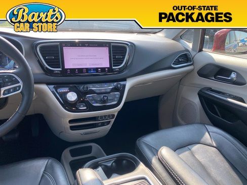 Used 2022 Chrysler Pacifica Touring-L FWD image 20