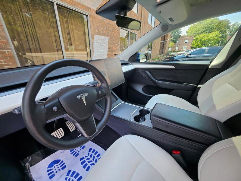 Used 2023 Tesla Model Y Performance AWD/4WD image 38