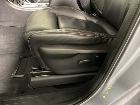 Used 2022 Subaru Ascent Limited AWD/4WD image 21