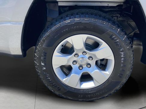 Used 2021 RAM 1500 Big Horn AWD/4WD image 30