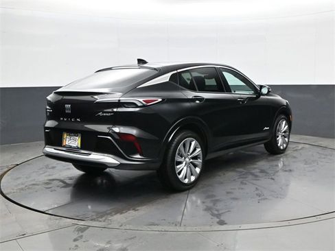 Certified 2024 Buick Envista Avenir image 5