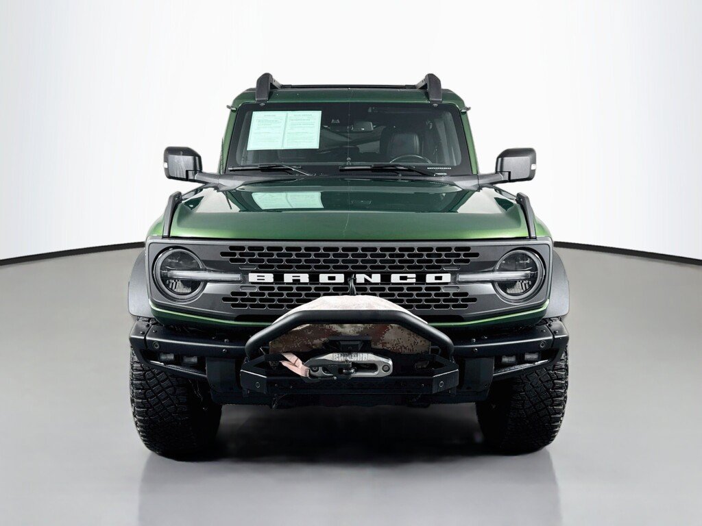 Used 2023 Ford Bronco Badlands w/ Sasquatch Package AWD/4WD image 8