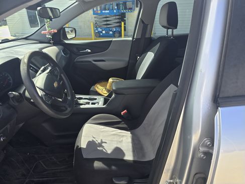 Used 2020 Chevrolet Equinox LS w/ LPO, Floor Liner Package image 11