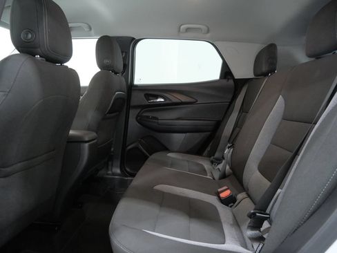Used 2025 Chevrolet TrailBlazer LT FWD image 24