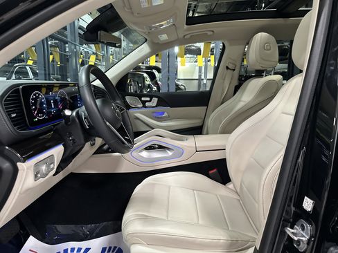 Certified 2024 Mercedes-Benz GLS 450 4MATIC image 26
