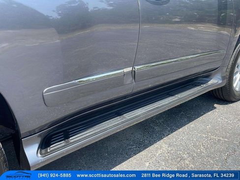 Used 2019 Lexus GX 460 image 17