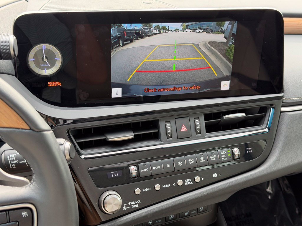 Used 2024 Lexus ES 350 w/ Technology Package FWD image 32