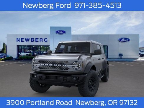 New 2026 Ford Bronco Badlands w/ Sasquatch Package AWD/4WD image 4