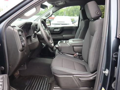 Used 2020 Chevrolet Silverado 1500 Custom Trail Boss w/ Custom Convenience Package AWD/4WD image 4