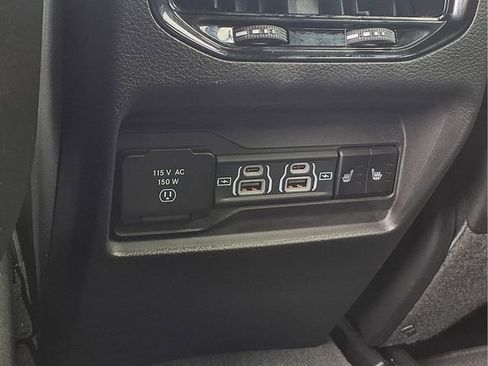 Used 2024 Jeep Grand Cherokee Limited AWD/4WD image 21