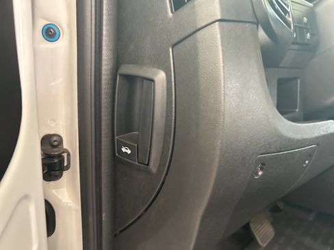 Used 2025 RAM ProMaster 2500 w/ Convenience Group FWD image 33