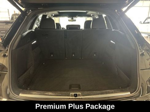 Used 2019 Audi SQ5 Premium Plus w/ Premium Plus Package AWD/4WD image 7
