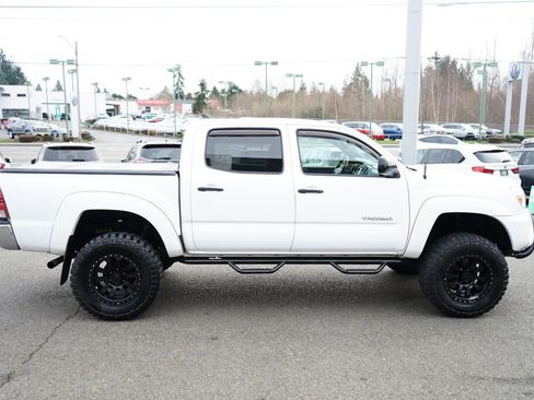 Used 2012 Toyota Tacoma V6 image 7