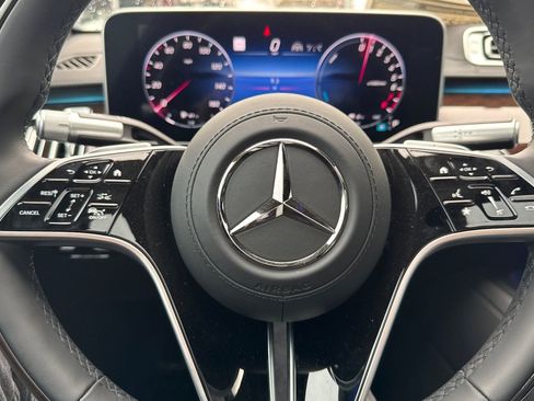Used 2024 Mercedes-Benz S 580e 4MATIC Sedan image 28