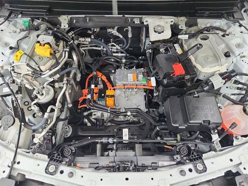 Used 2025 Cadillac Lyriq Sport image 30