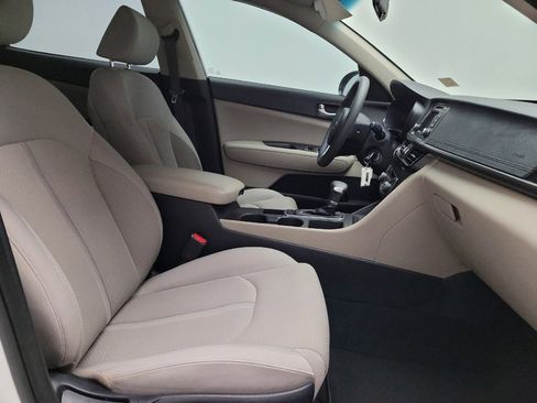 Used 2016 Kia Optima LX FWD image 21