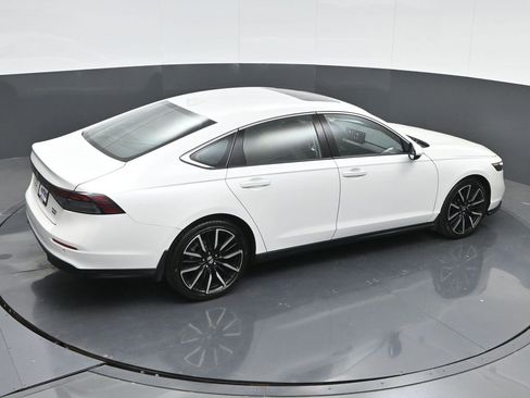 Used 2023 Honda Accord Touring image 42