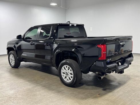 Used 2024 Toyota Tacoma SR5 image 6