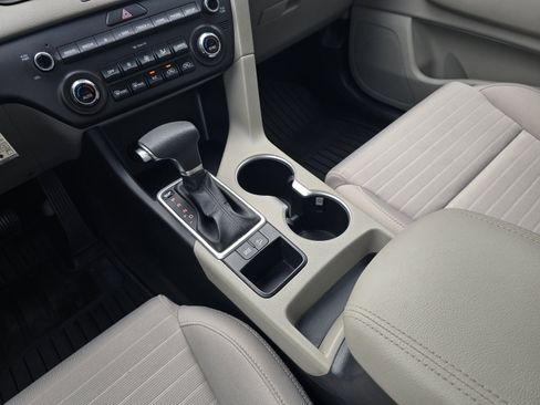Used 2021 Kia Sportage LX w/ LX Fwd Popular Package image 16