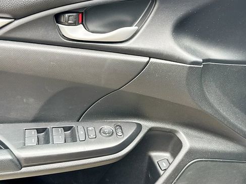 Used 2019 Honda Civic Sport image 13