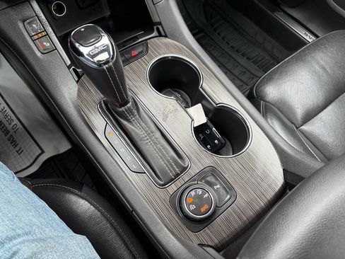 Used 2019 GMC Acadia SLT image 10