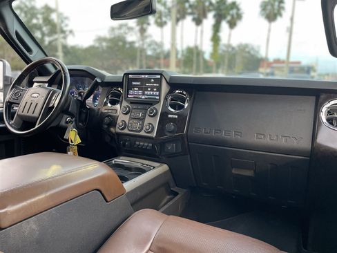 Used 2013 Ford F350 Platinum image 15