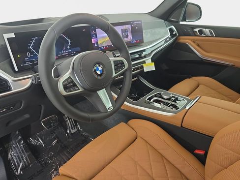 New 2026 BMW X5 xDrive40i w/ M Sport Package AWD/4WD image 16