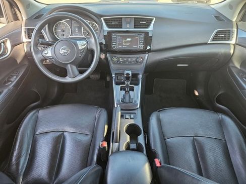Used 2017 Nissan Sentra SR w/ SR Premium Technology Package image 15