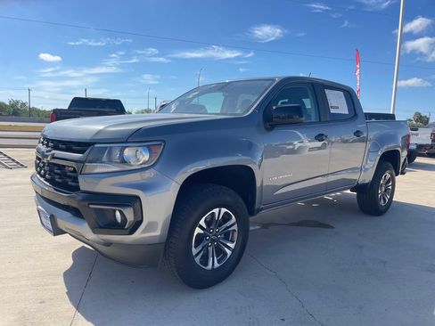 Used 2021 Chevrolet Colorado Z71 RWD image 1
