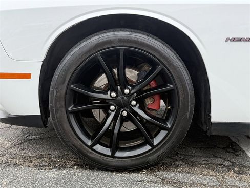 Used 2016 Dodge Challenger R/T Plus image 9