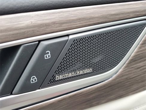 New 2025 Volkswagen Atlas SEL Premium R-Line image 18